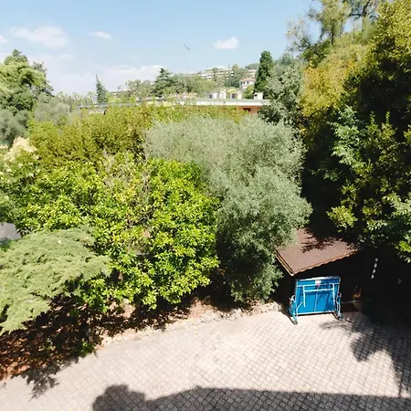 Tsavorite - Californie Villa *
